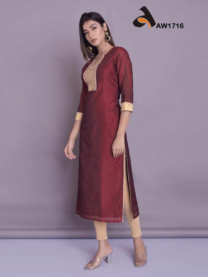 Golden Zari Border Chanderi Kurta with Handwork